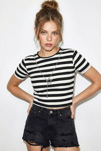 Kadın Bisiklet Yaka Çizgili Basic Crop T-Shirt 60261561 - Siyah-Beyaz T-SHİRT modelleri