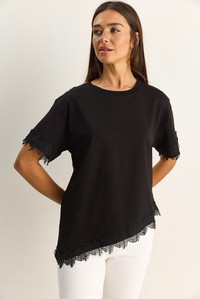 Kadın Bisiklet Yaka Dantel Detaylı Asimetrik Kesim Oversize T-Shirt 2224 60286124 - Siyah T-SHİRT modelleri