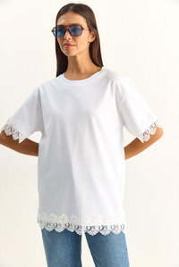 Kadın Bisiklet Yaka Dantel Detaylı Oversize T-Shirt 2134 60286120 - Beyaz T-SHİRT modelleri