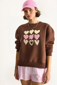 Kadın Bisiklet Yaka Kalp Nakışlı Şardonlu Üç İplik Sweatshirt 6875 60283520 - Kahverengi SWEATSHİRT modelleri