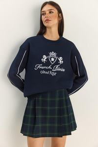 Kadın Bisiklet Yaka Nakış İşlemeli Üç İplik Şardonlu Sweatshirt 60601049 - Lacivert SWEATSHİRT modelleri