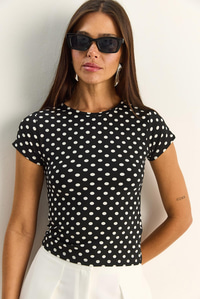 Kadın Bisiklet Yaka Puantiyeli Kısa Kollu Likralı Crop T-Shirt 6137 60286127 - Siyah-Beyaz T-SHİRT modelleri