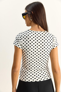 Kadın Bisiklet Yaka Puantiyeli Kısa Kollu Likralı Crop T-Shirt 6137 60286127 - Beyaz-Siyah T-SHİRT modelleri