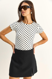 Kadın Bisiklet Yaka Puantiyeli Kısa Kollu Likralı Crop T-Shirt 6137 60286127 - Beyaz-Siyah T-SHİRT modelleri