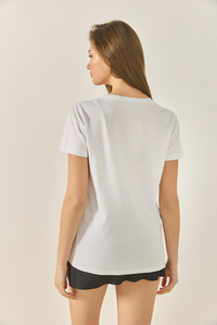 Kadın Bisiklet Yaka Taş Baskılı Leopar Detaylı Normal Kalıp Pamuklu T-Shirt 1844 60283286 - Beyaz