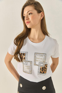 Kadın Bisiklet Yaka Taş Baskılı Leopar Detaylı Normal Kalıp Pamuklu T-Shirt 1844 60283286 - Beyaz
