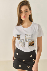 Kadın Bisiklet Yaka Taş Baskılı Leopar Detaylı Normal Kalıp Pamuklu T-Shirt 1844 60283286 - Beyaz