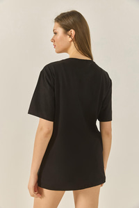 Kadın Bisiklet Yaka Tüy Desen Boncuk İşlemeli Oversize Pamuklu T-Shirt 1820 60283285 - Siyah