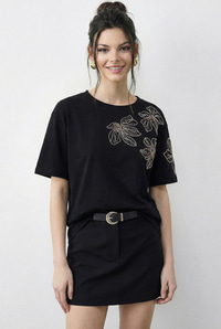 Kadın Boncuk Taş İşlemeli Çiçek Desenli Kol Detaylı Bisiklet Yaka T-Shirt 2107 60283972 - Siyah T-SHİRT modelleri