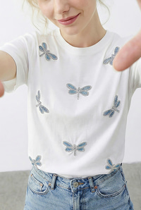 Kadın Boncuk Taş İşlemeli Yusufçuk Desenli Rahat Kalıp T-Shirt 2212 60283971 - Beyaz T-SHİRT modelleri