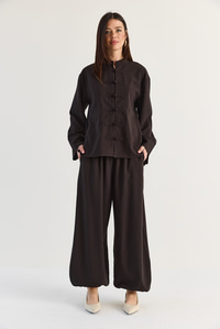 Kadın Çin Düğmeli Oversize Bluz Lastik Paça Şalvar Pantolon Takım 1118 60286546 - Acı Kahve ALT - ÜST TAKIM modelleri