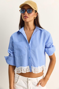 Kadın Dantel Detaylı Çizgili Poplin Crop Gömlek DG261023 60286099 - Mavi GÖMLEK modelleri