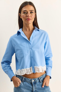 Kadın Dantel Detaylı Poplin Crop Gömlek DG261024 60286098 - Mavi GÖMLEK modelleri