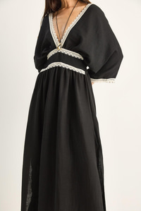 Kadın Dantel Detaylı V Yaka Beli Oturtmalı Yırtmaçlı Müslin Maxi Elbise 6019 60286185 - Siyah ELBİSE modelleri