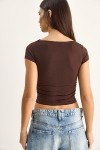 Kadın Degaje Yaka Drapeli Crop Bluz 2343 60286200 - Acı Kahve BLUZ modelleri