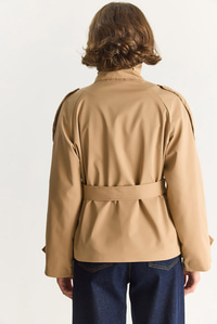 Kadın Dik Yaka Kuşak Detaylı Astarlı Oversize Kısa Trençkot 26-004 60283556 - Camel DIŞ GİYİM modelleri