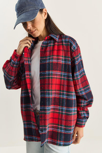 Kadın Ekose Desenli Oversize Oduncu Gömlek DG251056 60283837 - Kırmızı-Lacivert GÖMLEK modelleri
