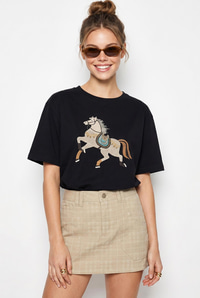 Kadın Figürlü Nakış ve Boncuk Detaylı Oversize T-Shirt 2222 60286121 - Siyah T-SHİRT modelleri
