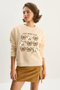 Kadın Fiyonk Nakışlı Kurdele Aksesuarlı Üç İplik Şardonlu Sweatshirt 60601048 - Bej SWEATSHİRT modelleri