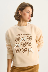 Kadın Fiyonk Nakışlı Kurdele Aksesuarlı Üç İplik Şardonlu Sweatshirt 60601048 - Bej SWEATSHİRT modelleri