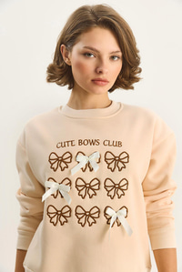 Kadın Fiyonk Nakışlı Kurdele Aksesuarlı Üç İplik Şardonlu Sweatshirt 60601048 - Bej SWEATSHİRT modelleri