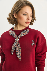 Kadın Fular Detaylı Ceylan Naıkışlı Üç İplik Şardonlu Oversize Sweatshirt 6916 60283615 - Bordo SWEATSHİRT modelleri