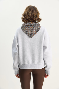 Kadın Fular Detaylı Ceylan Nakışlı Üç İplik Şardonlu Oversize Sweatshirt 6916 60283615 - Gri SWEATSHİRT modelleri