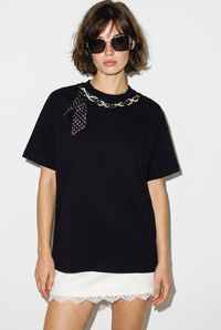 Kadın Fular ve İnci Detaylı Bisiklet Yaka Oversize Basic T-Shirt 360096 60286358 - Siyah T-SHİRT modelleri