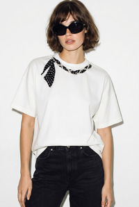 Kadın Fular ve İnci Detaylı Bisiklet Yaka Oversize Basic T-Shirt 360096 60286358 - Beyaz T-SHİRT modelleri