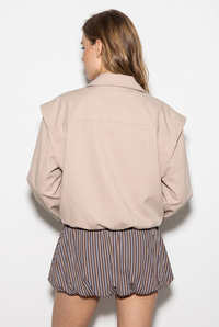 Kadın Geniş Kruvaze Yaka Cep Detaylı Lastikli Crop Trençkot 2834 60286460 - Bej DIŞ GİYİM modelleri