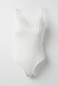 Kadın İnce Askılı Dantel Yaka Bodysuit Bluz ÖA261022 60286341 - Ekru BLUZ modelleri