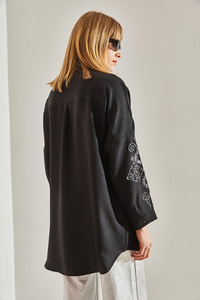 Kadın İşlemeli Taşlı Oversize Gömlek 60251031 - Siyah GÖMLEK modelleri