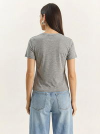Kadın Kabartma Çiçek Aplikeli Yazı Baskılı Basic T-Shirt 7524 60283951 - Gri T-SHİRT modelleri