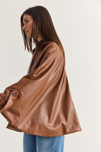 Kadın Kadife Yaka Çift Düğmeli Astarlı Oversize Suni Deri Panço 1160 60286761 - Taba DIŞ GİYİM modelleri