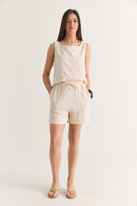 Kadın Kalın Askılı Bluz Beli Lastikli Cep Dataylı Şort Kendinden Çiçek Nakışlı Müslin Takım 60282018 - Bej ALT - ÜST TAKIM modelleri
