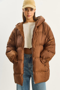 Kadın Kapüşonlu Oversize Yarasa Kol Şişme Mont 60283686 - Kahverengi DIŞ GİYİM modelleri