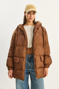 Kadın Kapüşonlu Oversize Yarasa Kol Şişme Mont 60283686 - Kahverengi DIŞ GİYİM modelleri