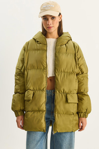 Kadın Kapüşonlu Oversize Yarasa Kol Şişme Mont 60283686 - Yeşil DIŞ GİYİM modelleri