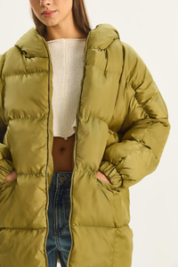 Kadın Kapüşonlu Oversize Yarasa Kol Şişme Mont 60283686 - Yeşil DIŞ GİYİM modelleri