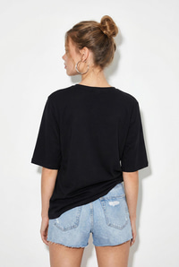 Kadın Kayık Yaka Baskılı Oversize %100 Pamuk T-Shirt ÖT100005 60286270 - Siyah T-SHİRT modelleri