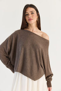 Kadın Kayık Yaka Oversize Kollu Merserize Pelerin Triko Bluz TK261145 60286540 - Kahve BLUZ modelleri