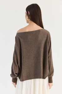 Kadın Kayık Yaka Oversize Kollu Merserize Pelerin Triko Bluz TK261145 60286540 - Kahve BLUZ modelleri