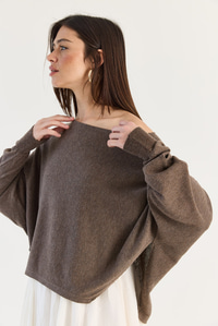 Kadın Kayık Yaka Oversize Kollu Merserize Pelerin Triko Bluz TK261145 60286540 - Kahve BLUZ modelleri