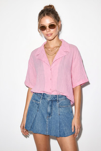 Kadın Kendinden Çizgili Açık Yaka Oversize Kısa Kol Gömlek 60282055 - Şeker Pembe GÖMLEK modelleri