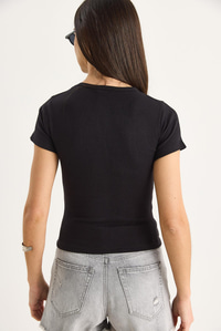 Kadın Kiraz Nakışlı Fitilli Basic Crop T-Shirt 4053 60283400 - Siyah