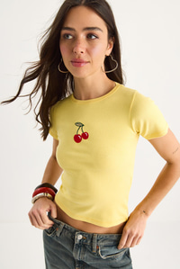 Kadın Kiraz Nakışlı Fitilli Basic Crop T-Shirt 4053 60283400 - Limon Sarısı