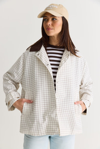 Kadın Kontrast Yaka Ekose Desenli Astarlı Oversize Trençkot M-1 60286563 - Beyaz-Kahve DIŞ GİYİM modelleri