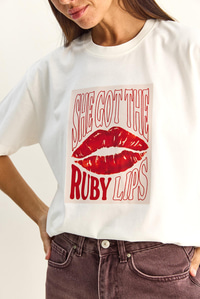 Kadın Lip Print Baskılı %100 Pamuk Oversize Basic T-Shirt ÖT261058 60286100 - Beyaz T-SHİRT modelleri