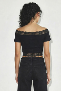Kadın Madonna Yaka Dantel Detaylı Soft Touch Crop Bluz 0992 60286052 - Siyah BLUZ modelleri