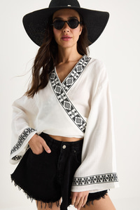 Kadın Nakış İşlemeli Bağlama Detaylı Geniş Kollu Müslin Kimono Bluz 7014 60283386 - Beyaz BLUZ modelleri